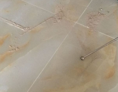 泽普瓷砖空鼓维修公司分享粘合剂选择不当在瓷砖铺贴过程中可能导致以下问题
